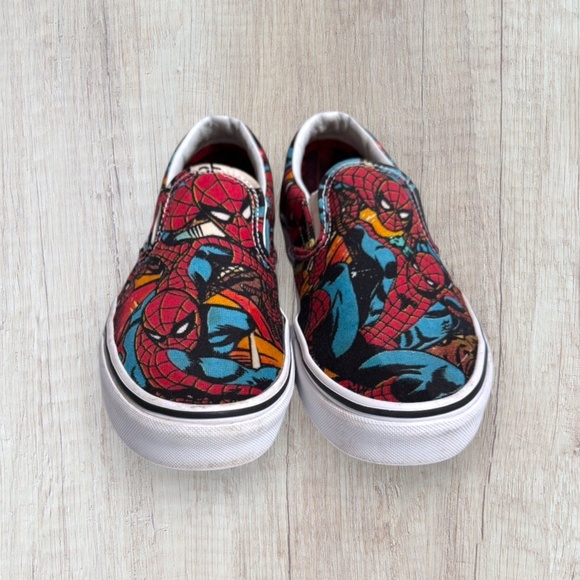 Vans x Marvel SPIDERMAN Slip-On Sneakers Men's Size 7/Women's Size 8.5 - Picture 2 of 9
